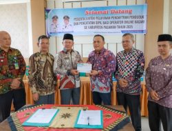 Resmi Buka Bimtek Dukcapil 2025, Bupati Pasaman : Pelayanan Digital Pangkas Birokrasi dan Biaya