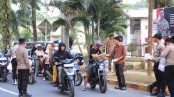 *Hari Ketiga Ramadhan, Polres Langkat Kembali Berbagi Takjil kepada Masyarakat*