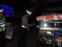 Hari Keenam Ramadhan, Polres Langkat Bersama Polsek Jajaran dan Sat Polairud Gelar Sahur On The Road