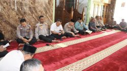 Giat Binrohtal Personel Polres Langkat Tingkatkan Keimanan dan Integritas dalam Bertugas