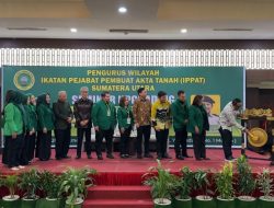 Kakanwil BPN SUMUT SRI PRANOTO Membuka dan  Memberi arahan dalam kegiatan Seminar Upgrading IPPAT Sumatera Utara