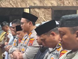 *Polres Langkat Gelar Sholat Maghrib, Isya dan Tasbih Bersama dengan Santri dan Anak Yatim*