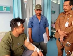 Kepala Sekolah SMA 5 Binjai Menjenguk Siswa Anak didik di RSU Joelham Binjai