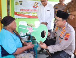 Kapolres Langkat Serahkan Kunci Rumah Hasil Bedah Rumah kepada Ibu Ginah, Wujud Nyata Kepedulian Polri di Hari Bhayangkara Ke-80