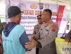 Kapolres Simalungun Turun Langsung, Salurkan Bantuan Kemanusiaan bagi Korban Angin Puting Beliung di Pematang Bandar