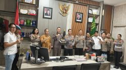 POLRES BITUNG BERIKAN KEJUTAN MANIS UNTUK KEJARI BITUNG, PERKUAT KEBERSAMAAN DAN SINERGITAS PENEGAKAN HUKUM
